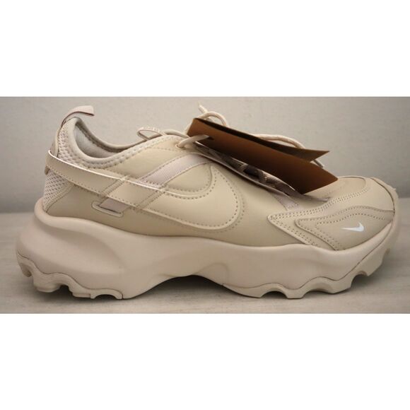 Nike HF1055-133 Women's Sz 11 Sanddrift/Beige TC 7900 Walking/Hiking Shoes - Picture 9 of 13